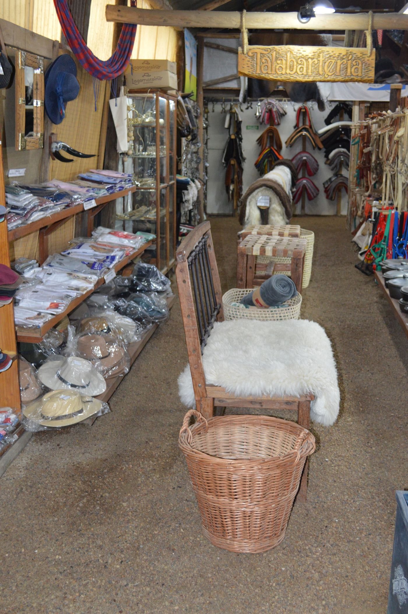 Talabartería de El Yugo, productos de cuero y montura